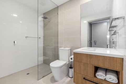 Essence Suites Taringa - Accommodation Redcliffe 10