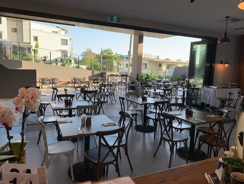 Essence Suites Taringa - Accommodation Redcliffe 6