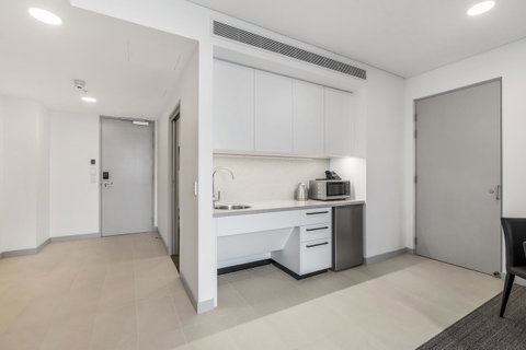 Essence Suites Taringa - Accommodation Redcliffe 15
