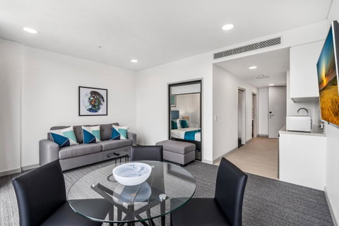 Essence Suites Taringa - Accommodation Redcliffe 32
