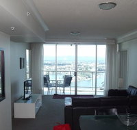 Private 2 Bedroom Apartment  Chevron Towers - Accommodation Redcliffe
