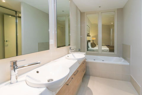 Grand Mercure Allegra Hervey Bay - Accommodation Redcliffe 2