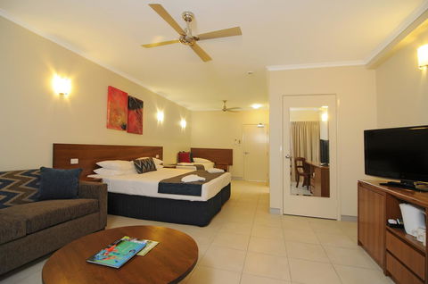 Cairns Queenslander Hotel & Apartments - Accommodation Redcliffe 6