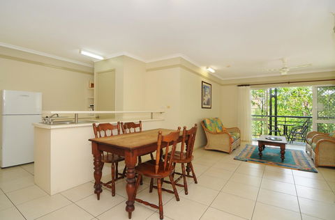 Cairns Queenslander Hotel & Apartments - Accommodation Redcliffe 19