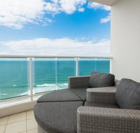 Pacific Views Resort - Accommodation Redcliffe