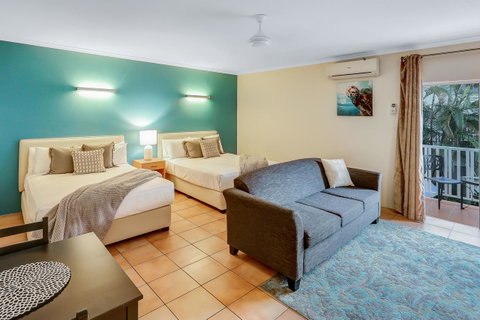 Coral Tree Inn - Accommodation Redcliffe 6