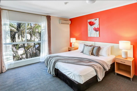Coral Tree Inn - Accommodation Redcliffe 1