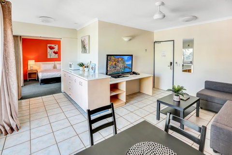 Coral Tree Inn - Accommodation Redcliffe 25