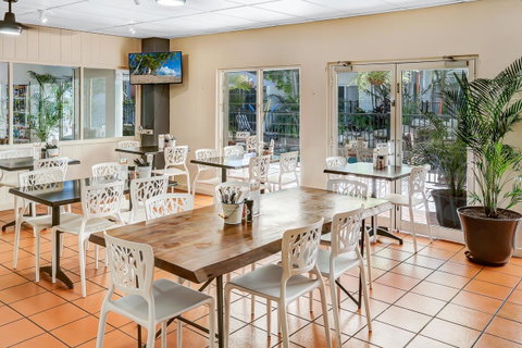 Coral Tree Inn - Accommodation Redcliffe 26