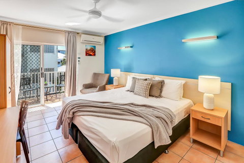 Coral Tree Inn - Accommodation Redcliffe 0