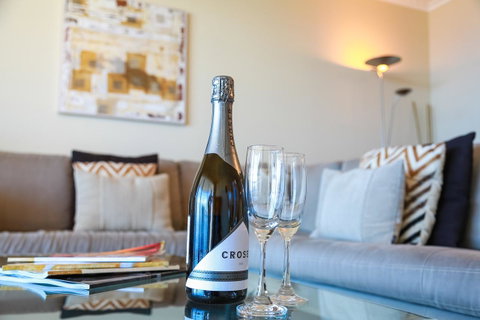 Oscar On Main Beach Resort - Accommodation Redcliffe 15