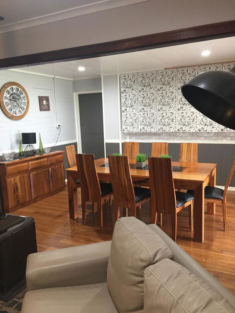 Malanda Manor Guesthouse - Accommodation Redcliffe 9