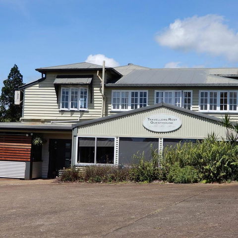 Malanda Manor Guesthouse - Accommodation Redcliffe 4