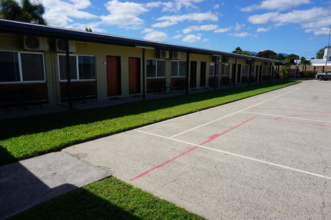 YAL Cairns - A Motel That Makes A Difference - Accommodation Redcliffe 41