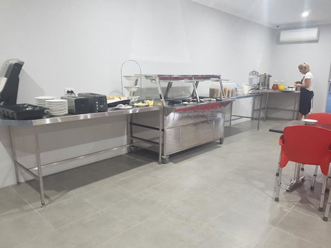YAL Cairns - A Motel That Makes A Difference - Accommodation Redcliffe 11