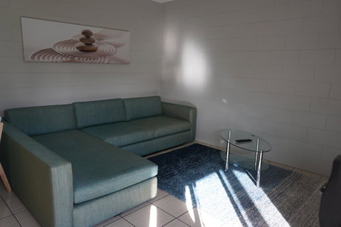 YAL Cairns - A Motel That Makes A Difference - Accommodation Redcliffe 22