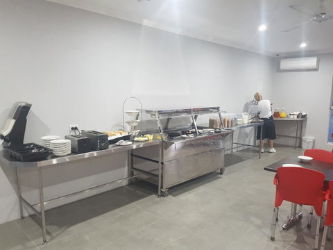 YAL Cairns - A Motel That Makes A Difference - Accommodation Redcliffe 15