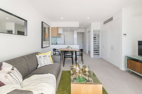 DoubleOne3 Apartments - Accommodation Redcliffe 8