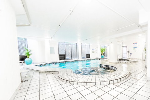 Excluza - Accommodation Redcliffe 9