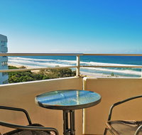 Equinox Resort - Accommodation Redcliffe