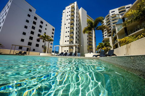 Jack And Newell Holiday Apartments - Accommodation Redcliffe 2