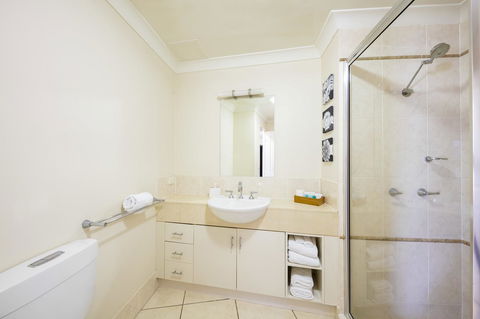 Jack And Newell Holiday Apartments - Accommodation Redcliffe 40