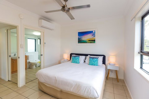 Oasis Apartments On Hamilton Island By HIHA - Accommodation Redcliffe 2