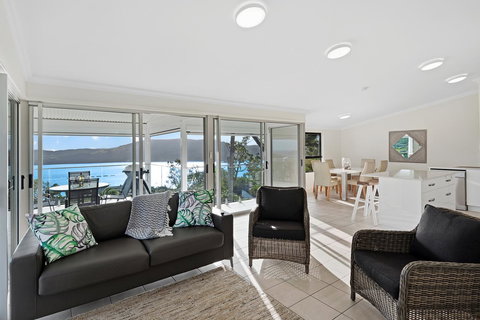 Oasis Apartments On Hamilton Island By HIHA - Accommodation Redcliffe 34