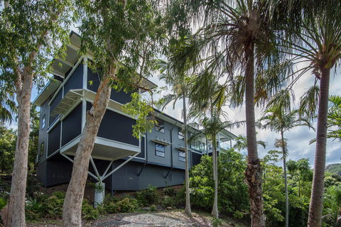 Oasis Apartments On Hamilton Island By HIHA - Accommodation Redcliffe 22