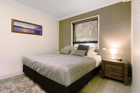 Oasis Apartments On Hamilton Island By HIHA - Accommodation Redcliffe 14