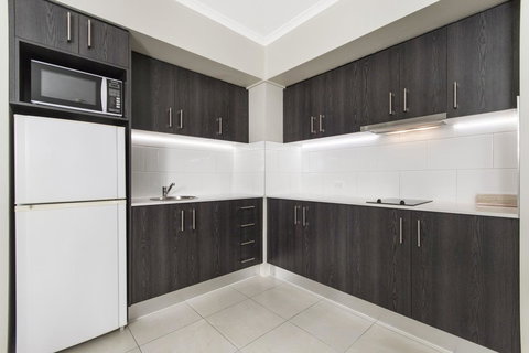 Sunshine Tower Hotel - Accommodation Redcliffe 21