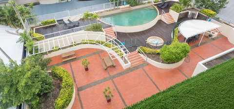 Sunshine Tower Hotel - Accommodation Redcliffe 22
