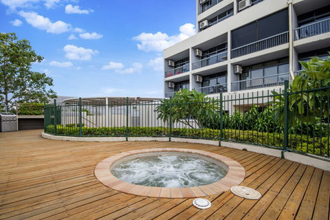 Sunshine Tower Hotel - Accommodation Redcliffe 13
