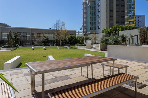 Oxygen Apartments - Accommodation Redcliffe 18