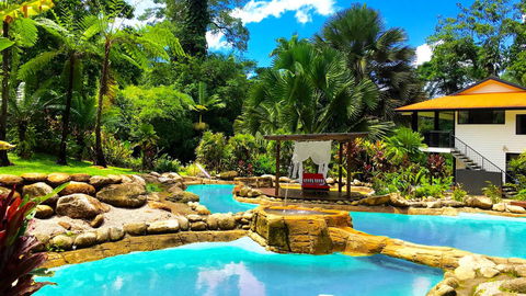 Misty Mountains Rainforest Retreat - Accommodation Redcliffe 32