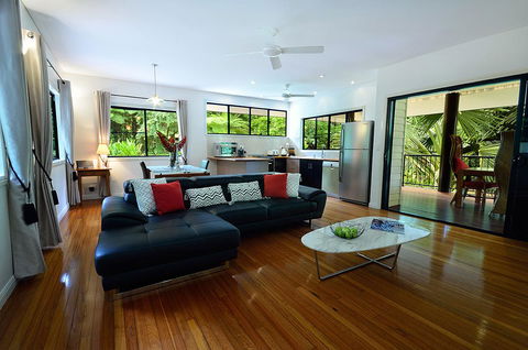 Misty Mountains Rainforest Retreat - Accommodation Redcliffe 16