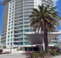 Wings Resort Apartments and 2 Story Penthouses - We Accommodate - Accommodation Redcliffe