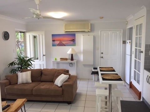 Casuarina - Accommodation Redcliffe 8