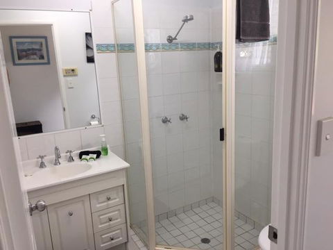 Casuarina - Accommodation Redcliffe 10