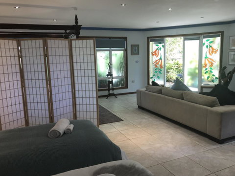 Taj On Byrnes - Private Luxury Apartment Mareeba - Accommodation Redcliffe 9