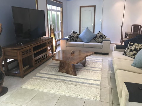 Taj On Byrnes - Private Luxury Apartment Mareeba - Accommodation Redcliffe 7