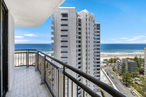 Beachcomber Holiday Apartment - Accommodation Redcliffe 12