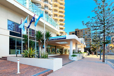 Beachcomber Holiday Apartment - Accommodation Redcliffe 16