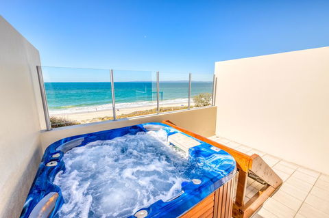 On The Beach Resort Bribie Island - Accommodation Redcliffe 7