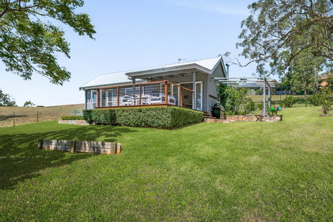 Hollow Tree Farm - Accommodation Redcliffe 16