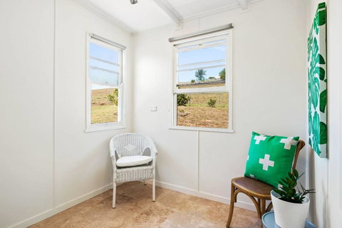 Hollow Tree Farm - Accommodation Redcliffe 7
