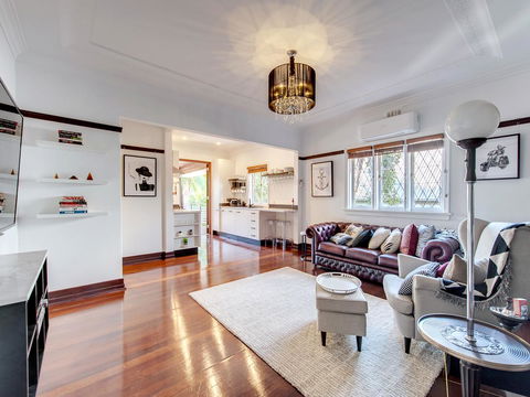 Anville Court - Accommodation Redcliffe 6