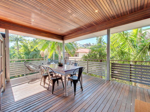 Anville Court - Accommodation Redcliffe 2