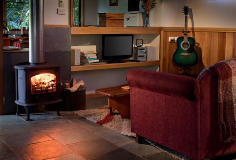 Sharlynn By The River - Accommodation Redcliffe 36