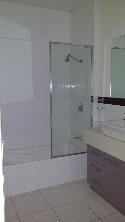 Sutton's Beach Unit - Accommodation Redcliffe 17